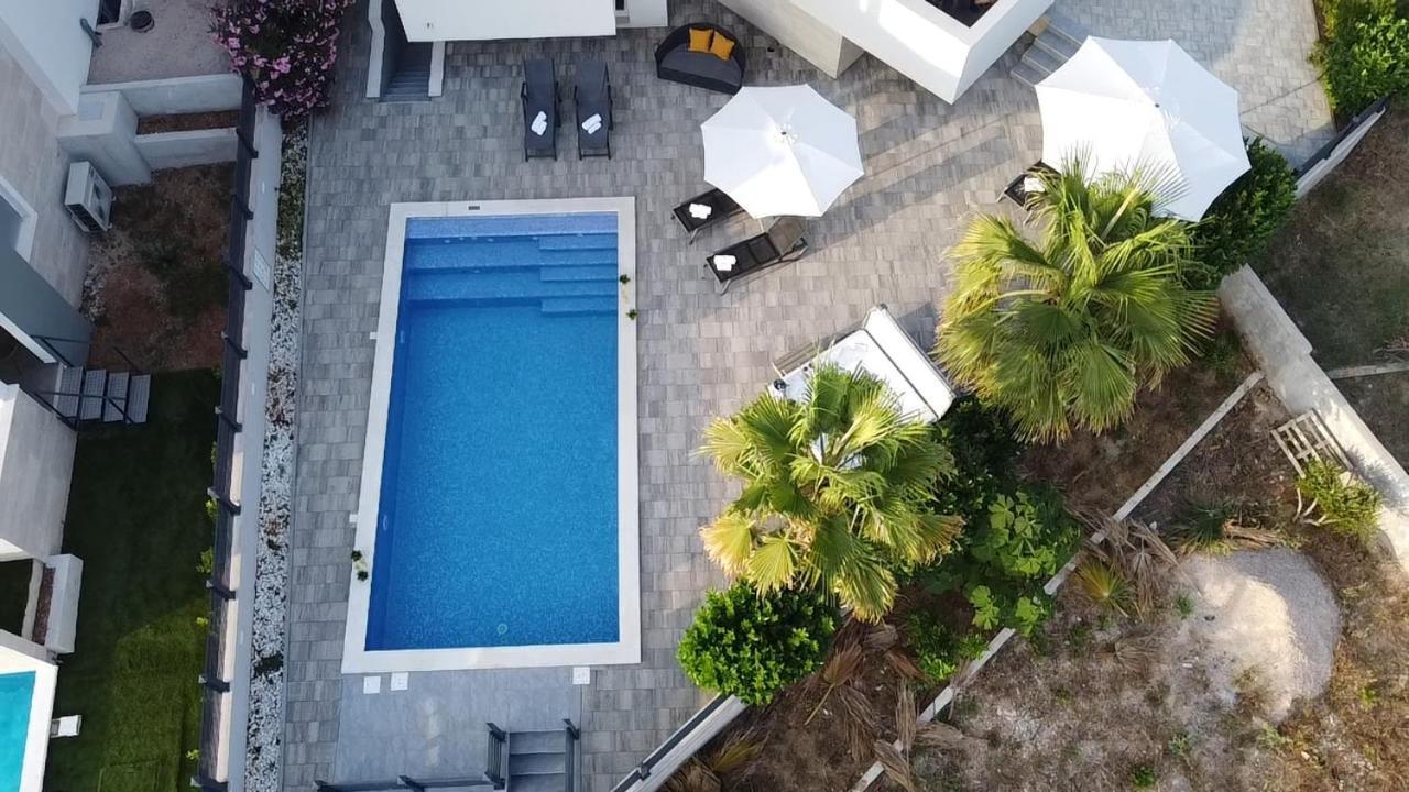 Apartments Pool Villa Aldura Novalja Buitenkant foto
